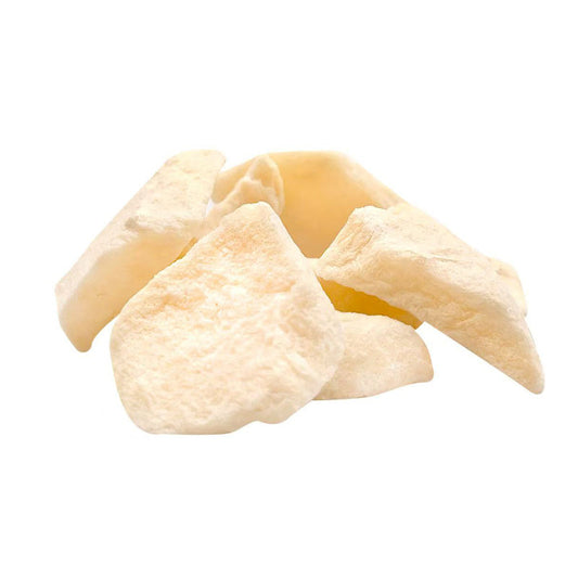 Freeze-dried Apple Slice on white background — crisp, natural fruit by VFD, perfect for baking, dessert, and smoothie